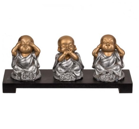 3 Budas Ver Oir Callar sobre pedestal